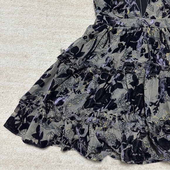 House of Harlow 1960 x REVOLVE Juniper Mini Dress Purple Lace Deep Plunge Chic - Picture 4 of 11